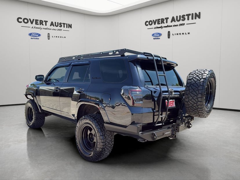 2021 Toyota 4runner - Image 3