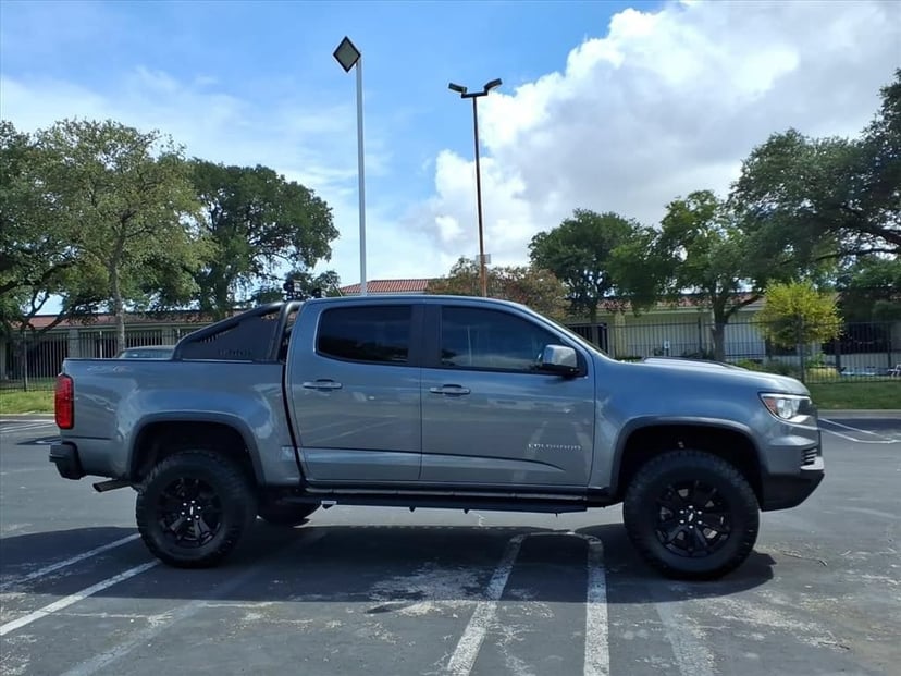 2022 Chevrolet Colorado - Image 3