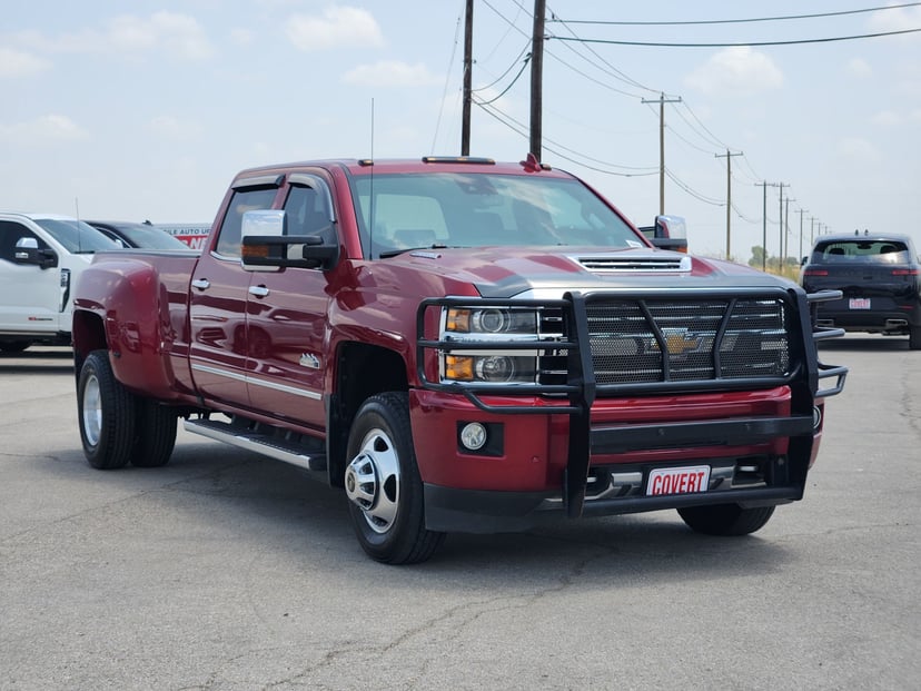 2019 Chevrolet Silverado 3500 HD - Image 2