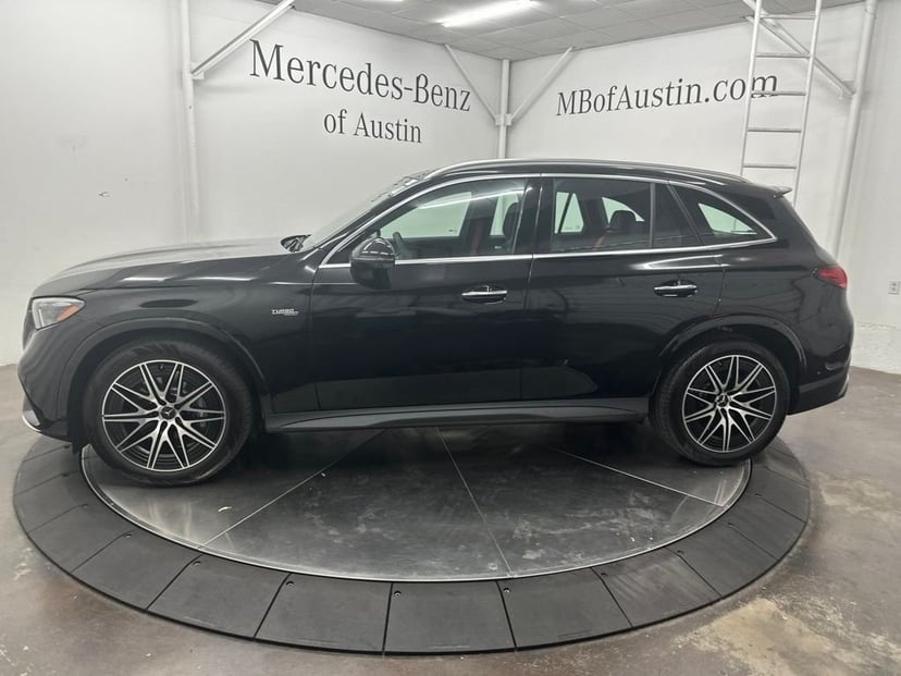 2027 Mercedes-Benz GLC - Image 3