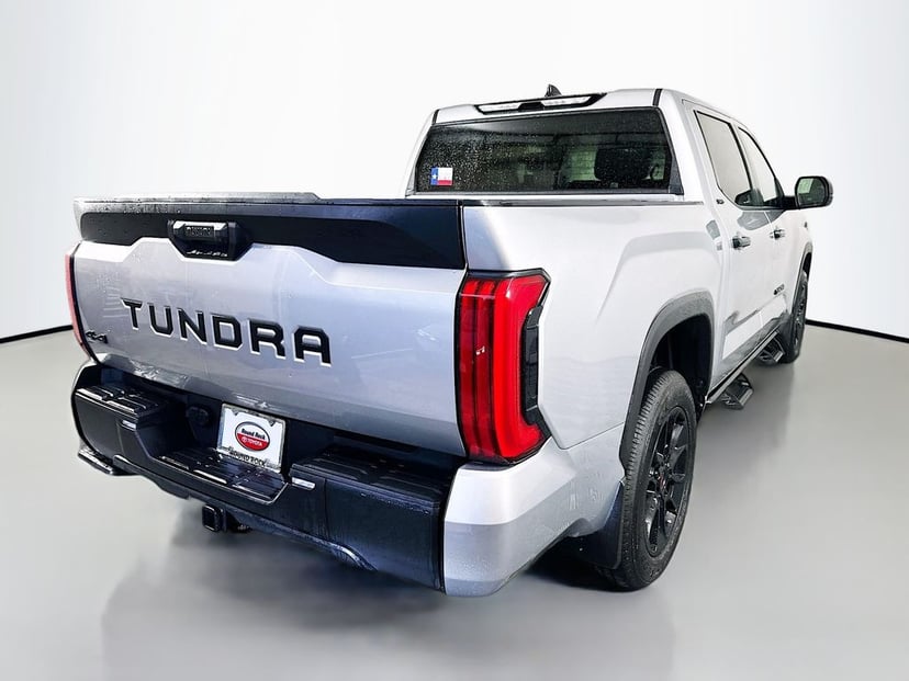 2024 Toyota Tundra - Image 3