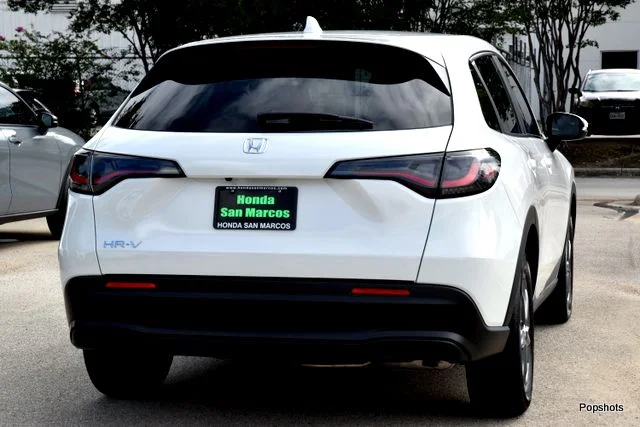 2026 Honda HR-V 2WD LX 4D Sport Utility Platinum White Pearl - Image 3