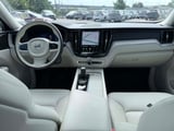 2023 Volvo XC60 - Preview 11