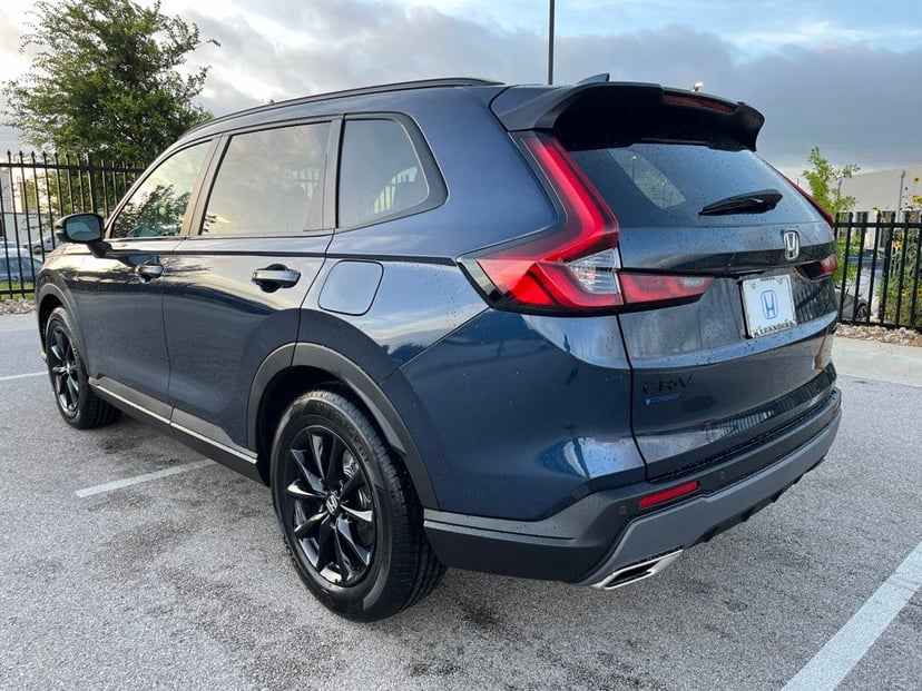 2026 Honda CR-V - Image 2