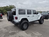 2025 Jeep Wrangler - Preview 9