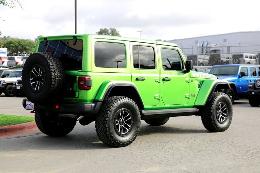 2025 Jeep Wrangler - Image 3
