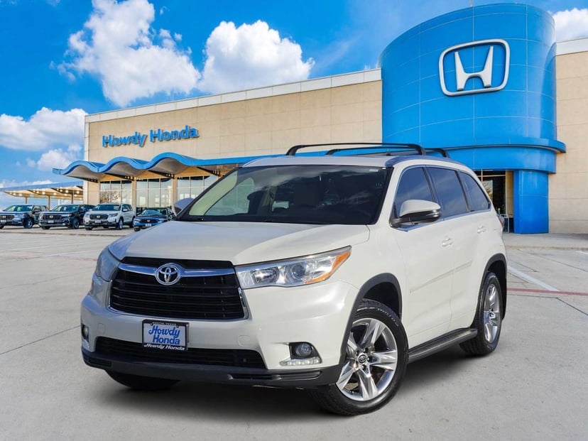 2016 Toyota Highlander - Image 1
