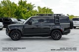 2025 Land Rover Defender - Preview 8