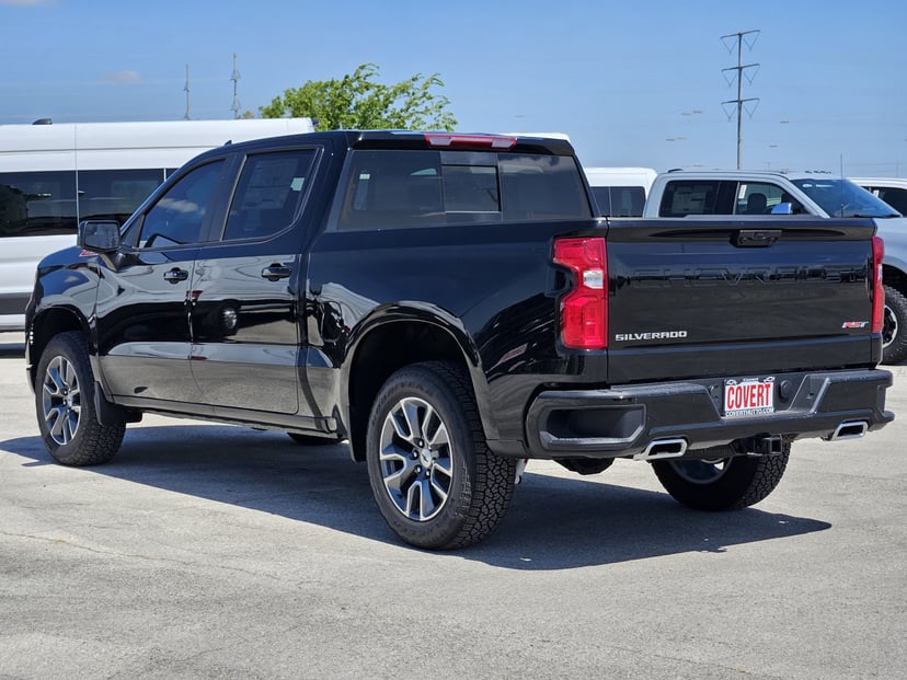 2026 Chevrolet Silverado - Image 3