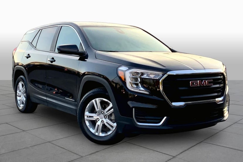 2024 GMC Terrain - Image 1