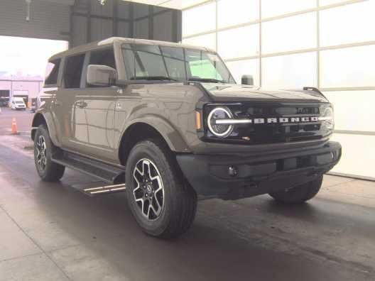 2025 Ford Bronco - Image 2