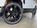 2026 Land Rover Defender - Preview 3