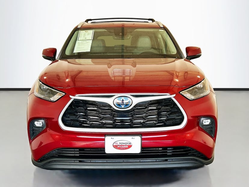 2023 Toyota Highlander - Image 1
