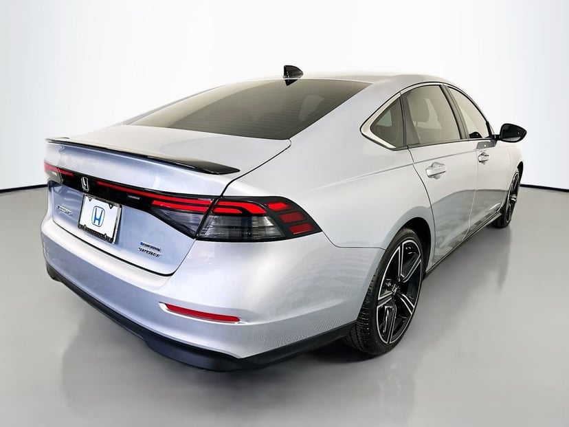 2025 Honda Accord - Image 3