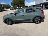 2024 Kia Niro Plug-In Hybrid - Preview 2