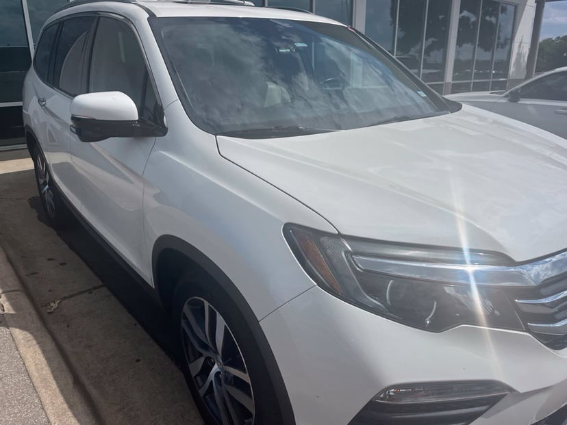 2018 Honda Pilot - Image 1