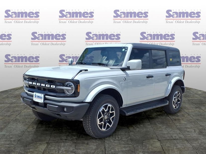 2026 Ford Bronco - Image 3