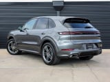 2026 Porsche Cayenne - Preview 3