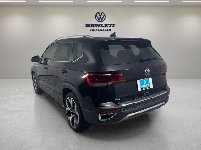 2022 Volkswagen Taos - Image 2