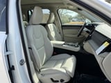 2026 Volvo XC90 - Preview 8