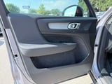 2026 Volvo XC40 - Preview 10
