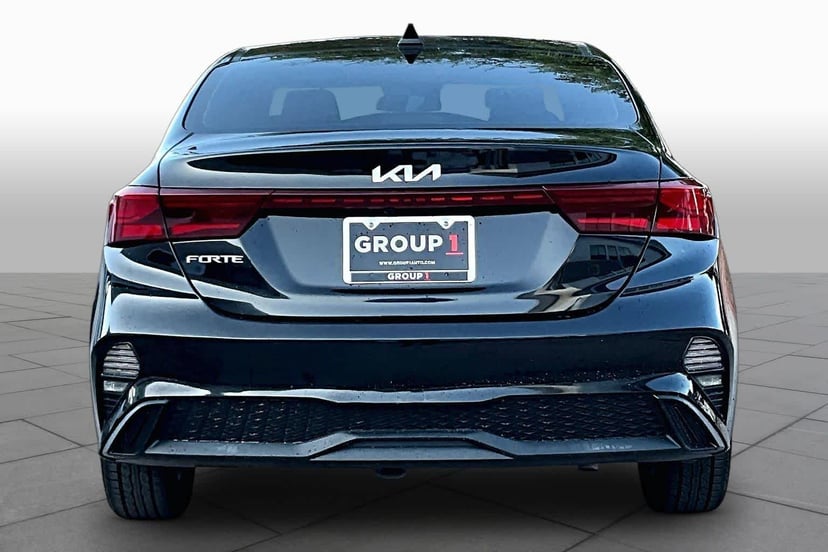 2024 Kia Forte - Image 3