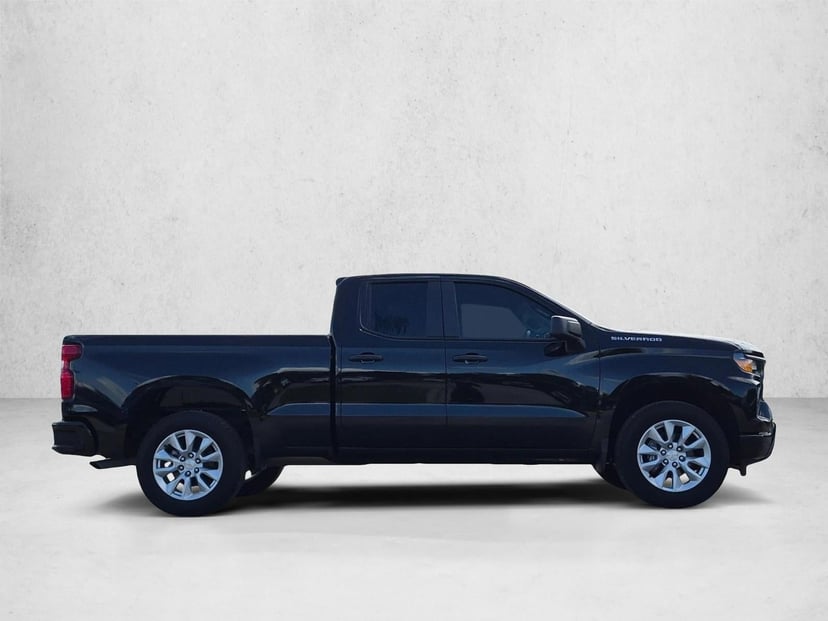 2026 Chevrolet Silverado - Image 2