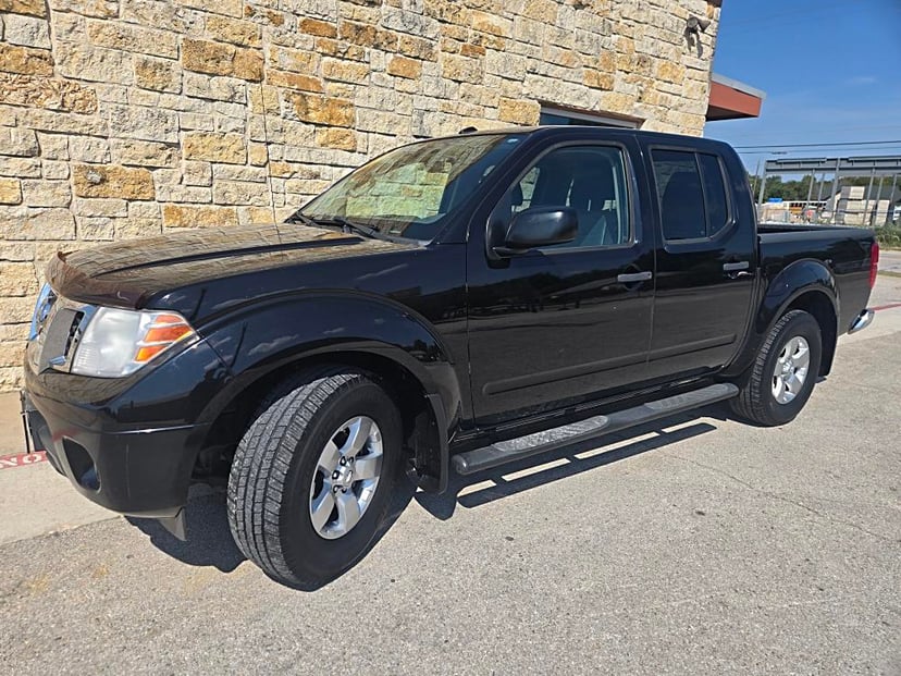 2013 Nissan Frontier - Image 1