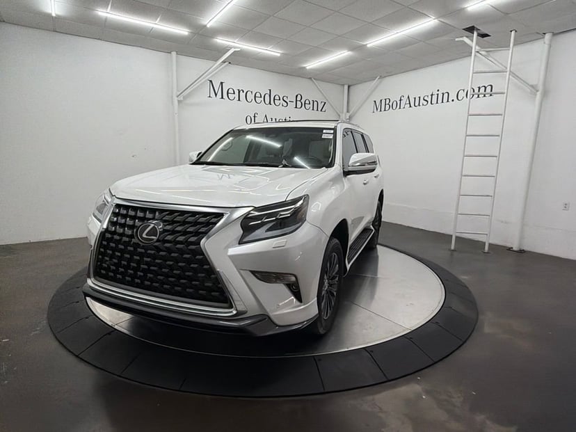 2023 Lexus GX - Image 3