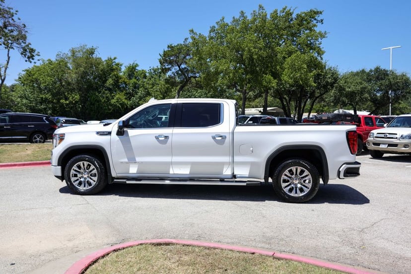 2021 GMC Sierra 1500 - Image 2