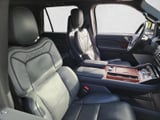 2023 Lincoln Navigator - Preview 12