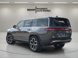 2022 Rivian R1S - Preview 3