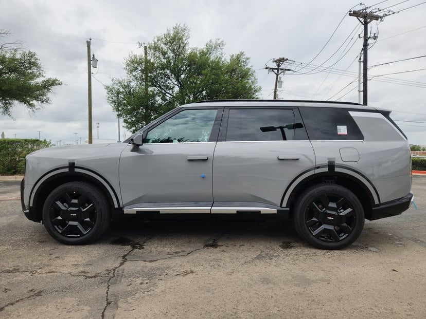 2027 Kia Telluride - Image 1