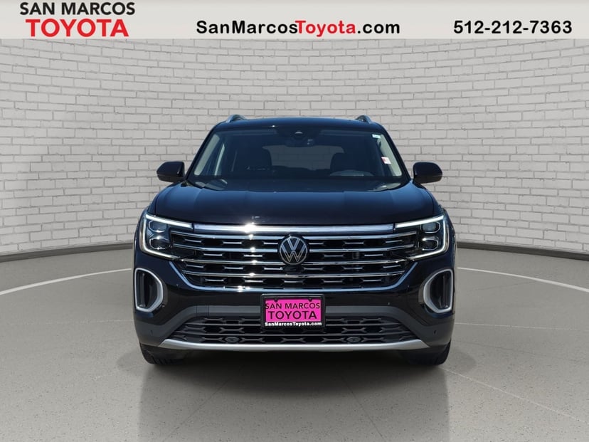 2024 Volkswagen Atlas - Image 2