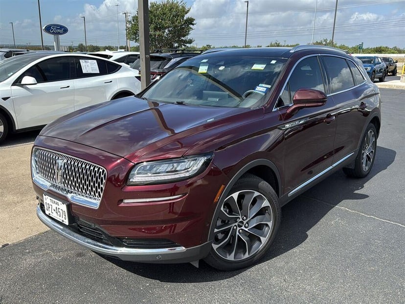 2022 Lincoln Nautilus - Image 1
