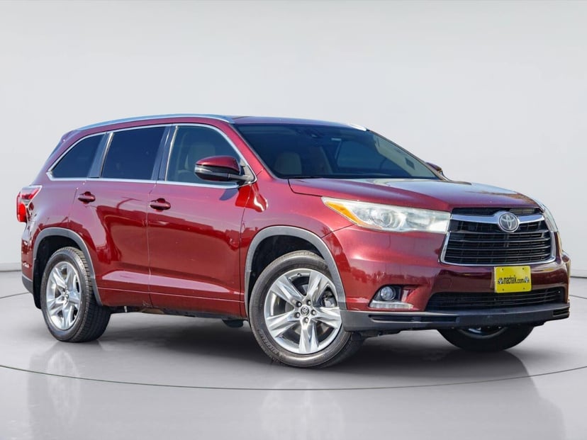 2016 Toyota Highlander - Image 1