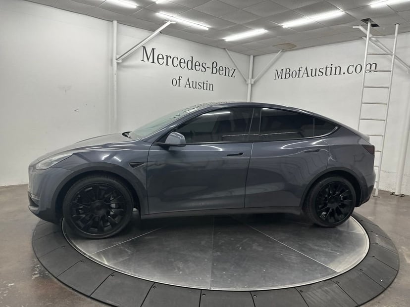 2021 Tesla Model Y - Image 2