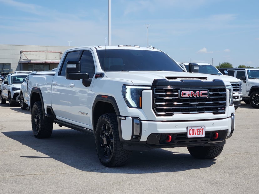 2024 GMC Sierra 2500 HD - Image 3