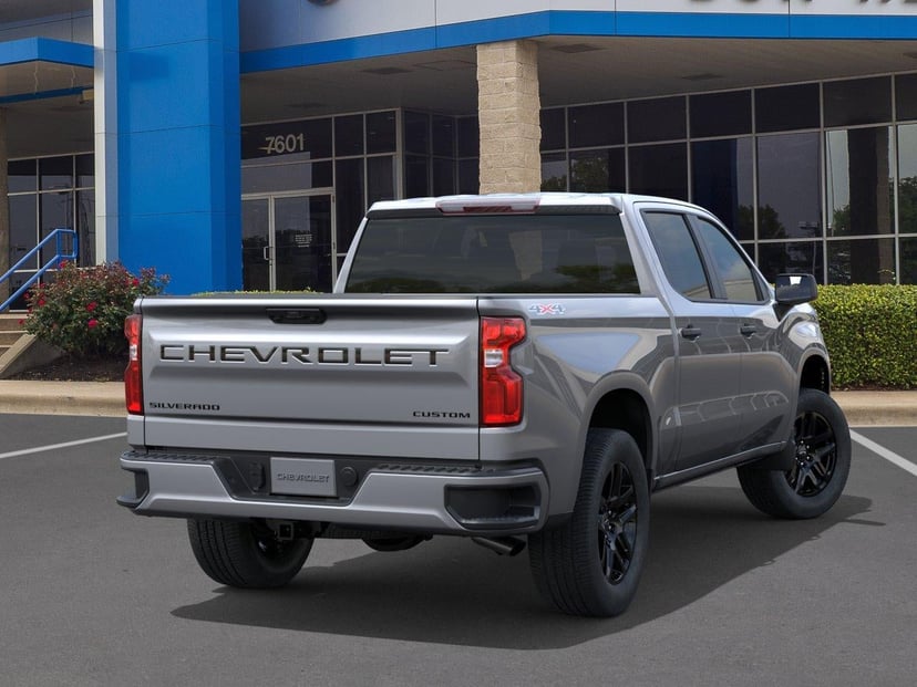 2026 Chevrolet Silverado 1500 - Image 1