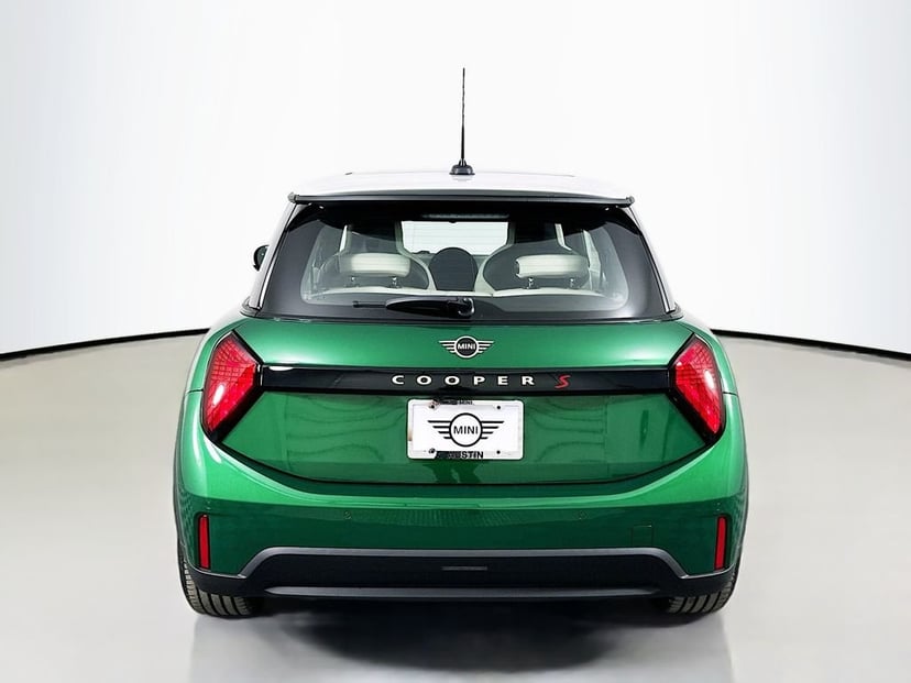 2026 MINI Hardtop - Image 2