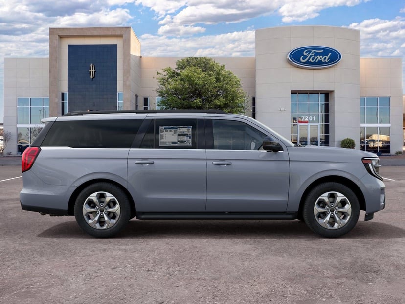 2027 Ford Expedition MAX - Image 2