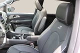 2027 Chrysler Pacifica - Preview 12
