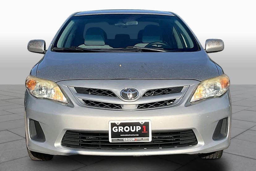 2011 Toyota Corolla - Image 2