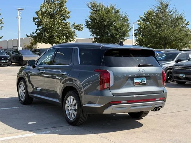 2025 Hyundai Palisade - Image 2