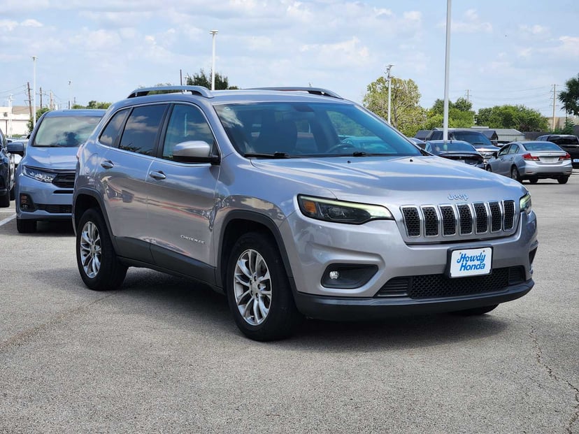 2019 Jeep Cherokee - Image 3
