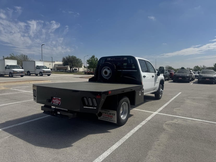 2026 Chevrolet Silverado 3500 HD - Image 2