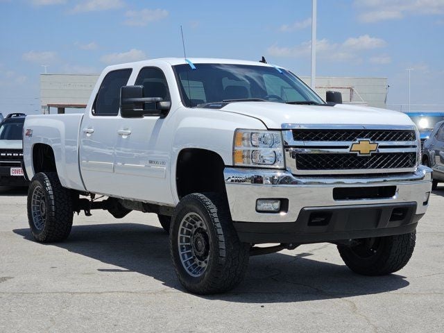 2014 Chevrolet Silverado 2500 HD - Image 3