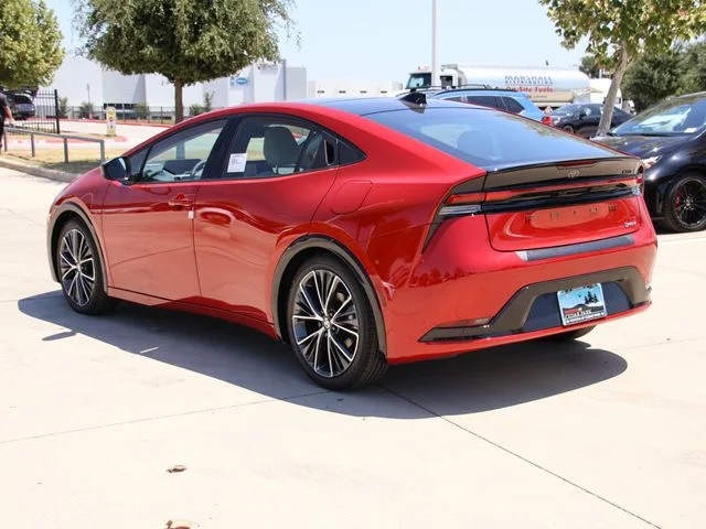 2027 Toyota Prius - Image 3