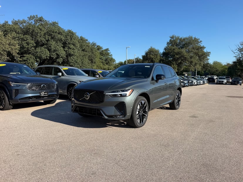 2027 Volvo XC60 - Image 1