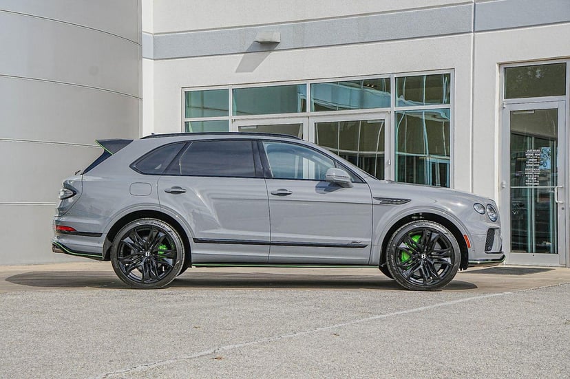 2026 Bentley Bentayga - Image 3